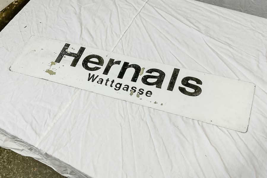 Altes Straßenbahnschild \Hernals/Prater\